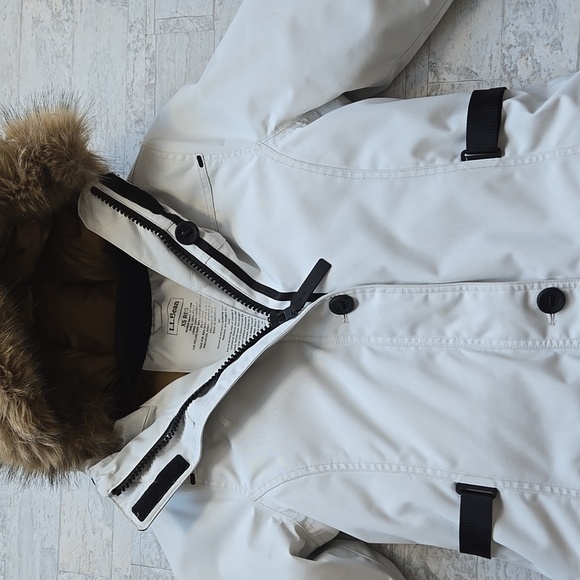 L.L. BEAN Maine Mountain Parka SIZE XS Extra Small Womans - Picture 4 of 16